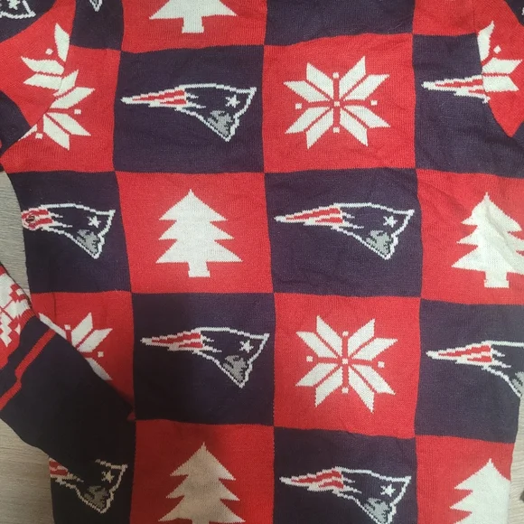 NFL New England Patriots Red Blue Ugly Sweater Christmas Size Small Unisex - Picture 3 of 5